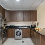 Access To Tram-High Floor-Spacious